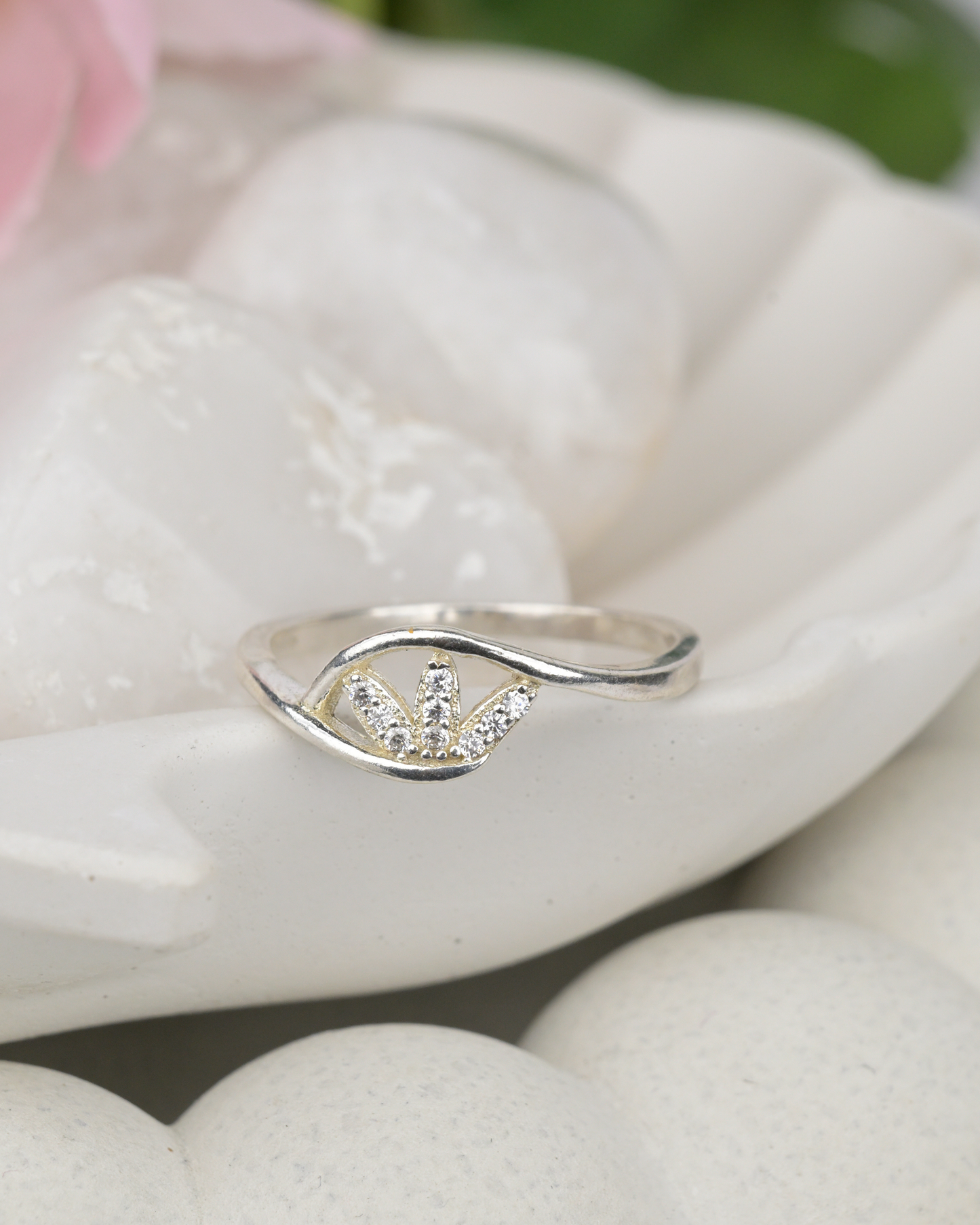 Wave Glow Crystal Ring