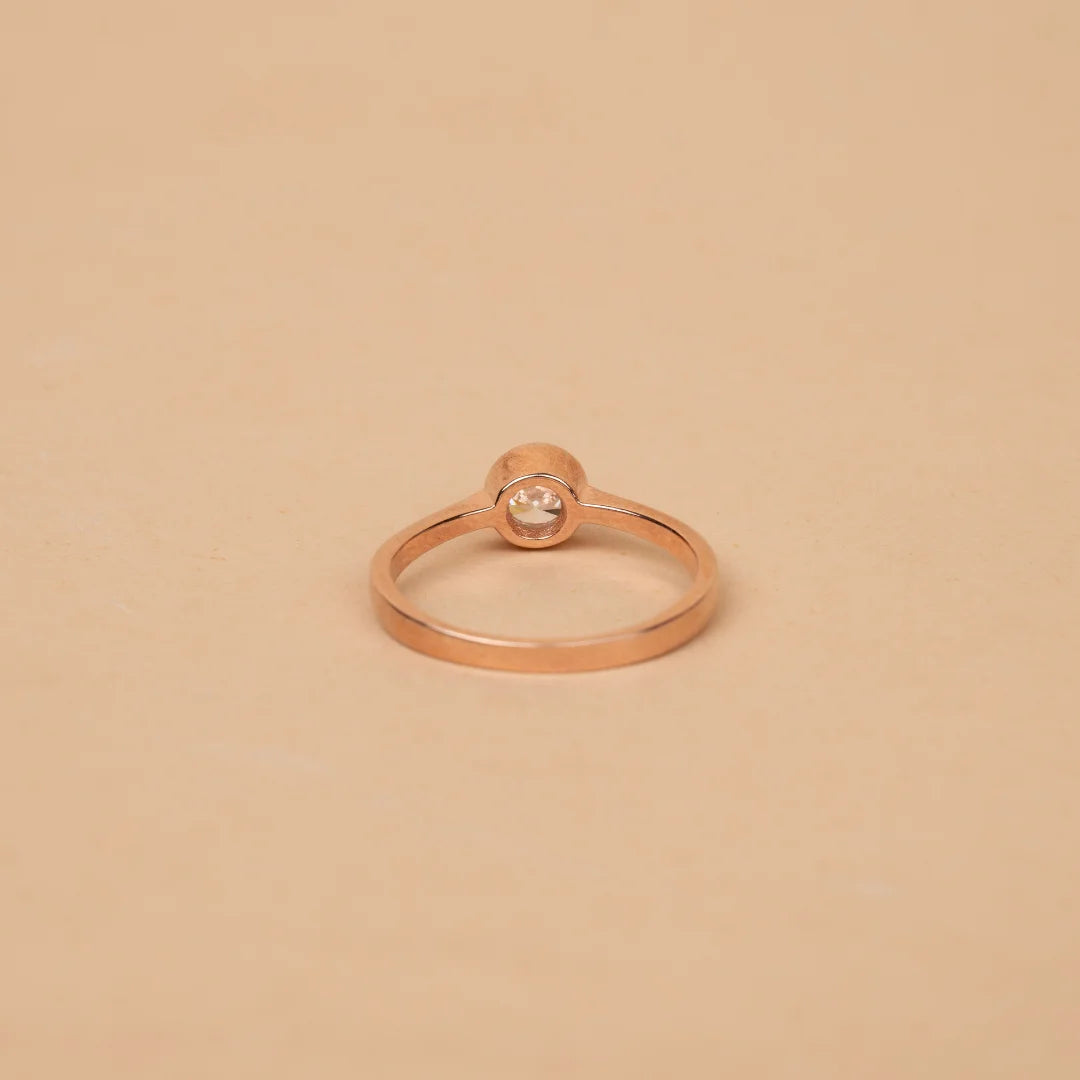 Solitaire raised ring - rings