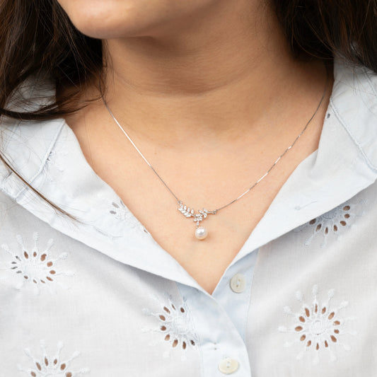 Whisper Vine Necklace - Chain Pendant