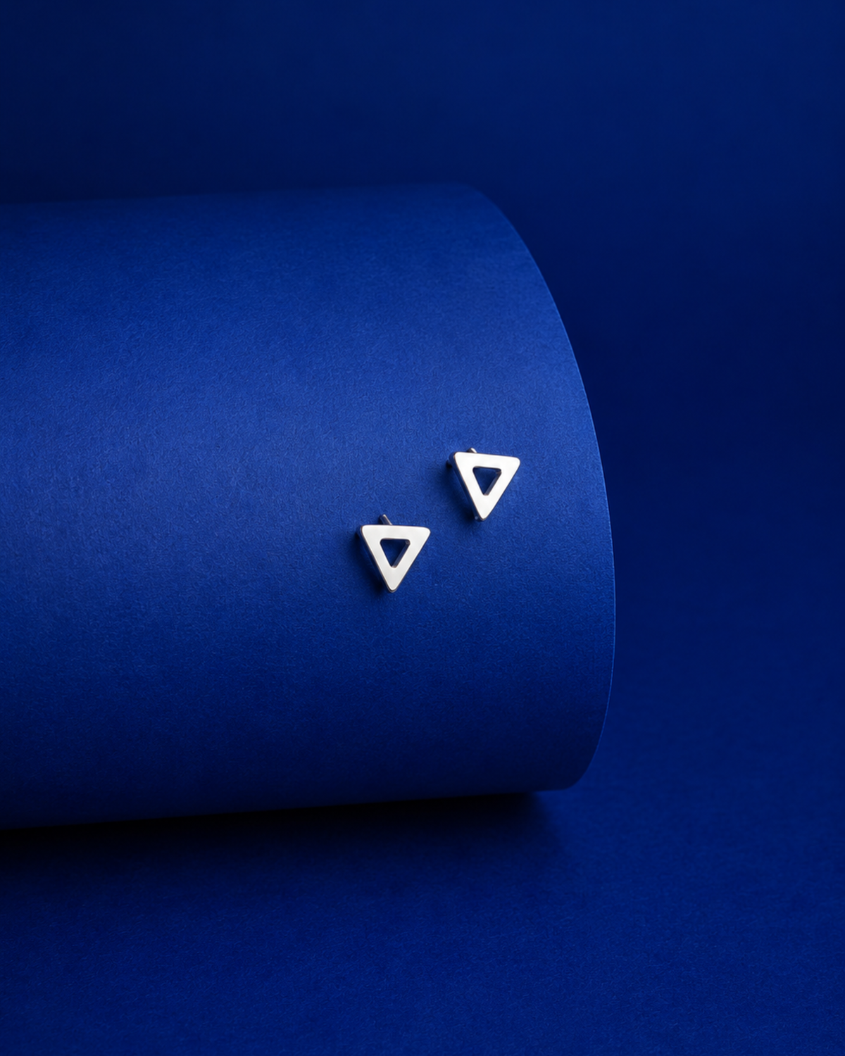 Minimal Triangle Stud Earrings | 92.5 Sterling Silver
