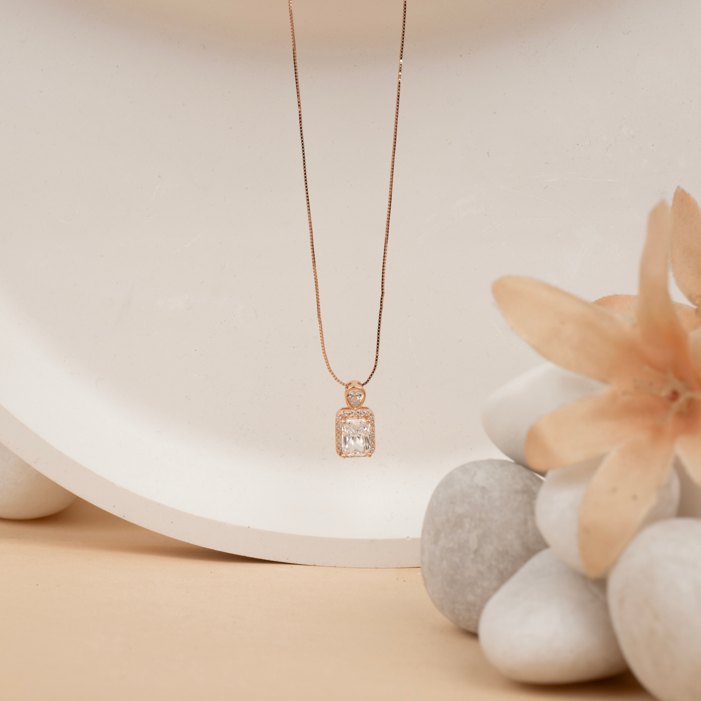 Halo Solitaire Pendant