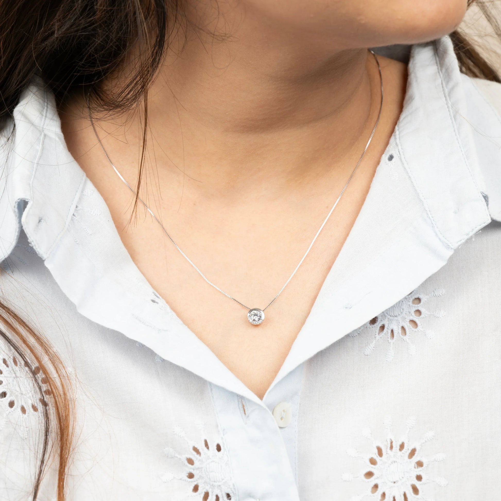 Pretty Solitaire Necklace - Silvinity