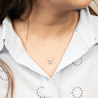 Pretty Solitaire Necklace - Silvinity