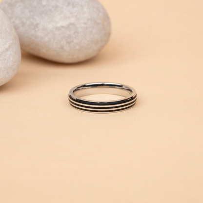 Men's classic band ring