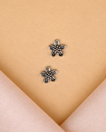 Daisy Bloom Stud Earrings | 92.5 Sterling Silver