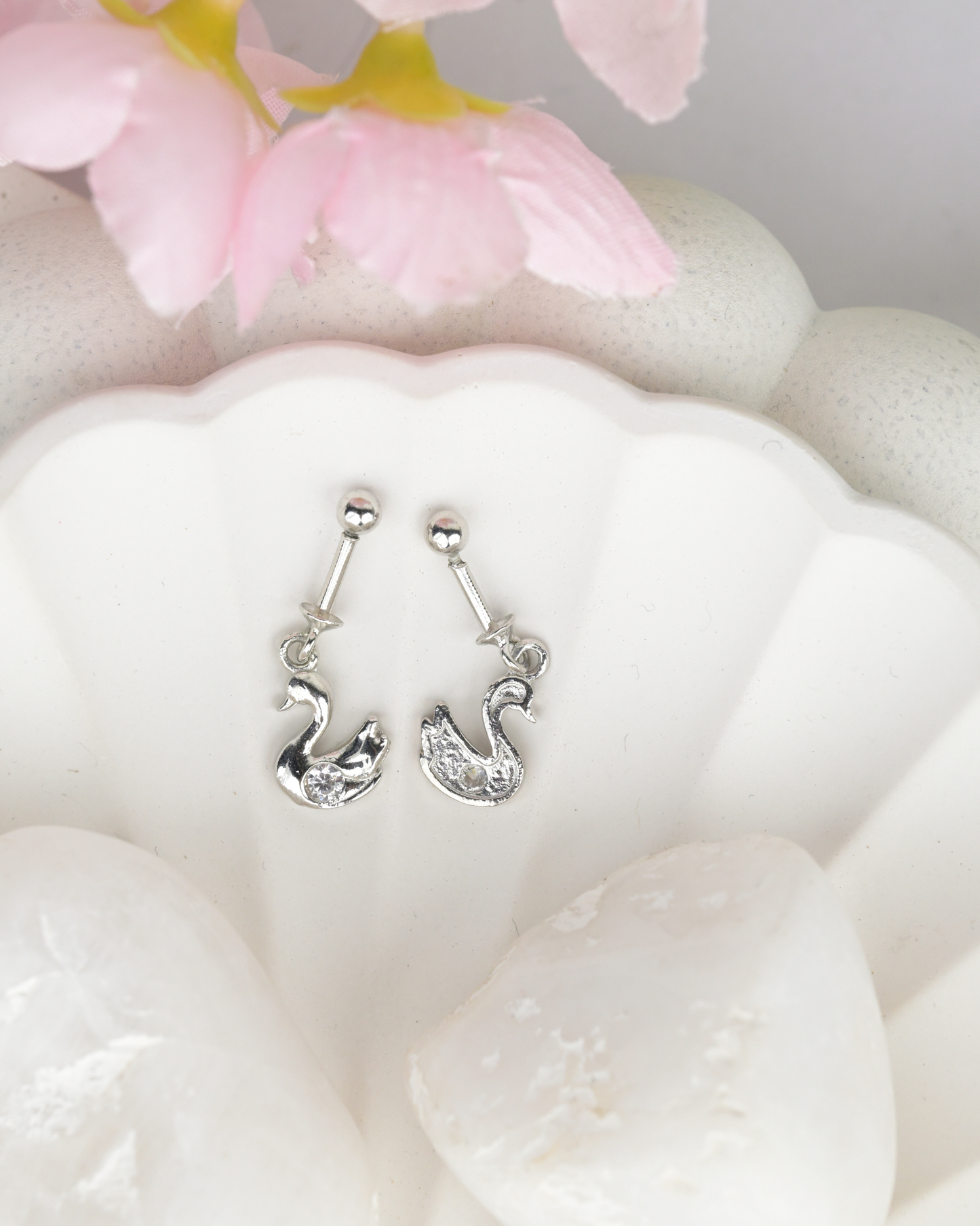 Swan Drop Bugdi Earrings