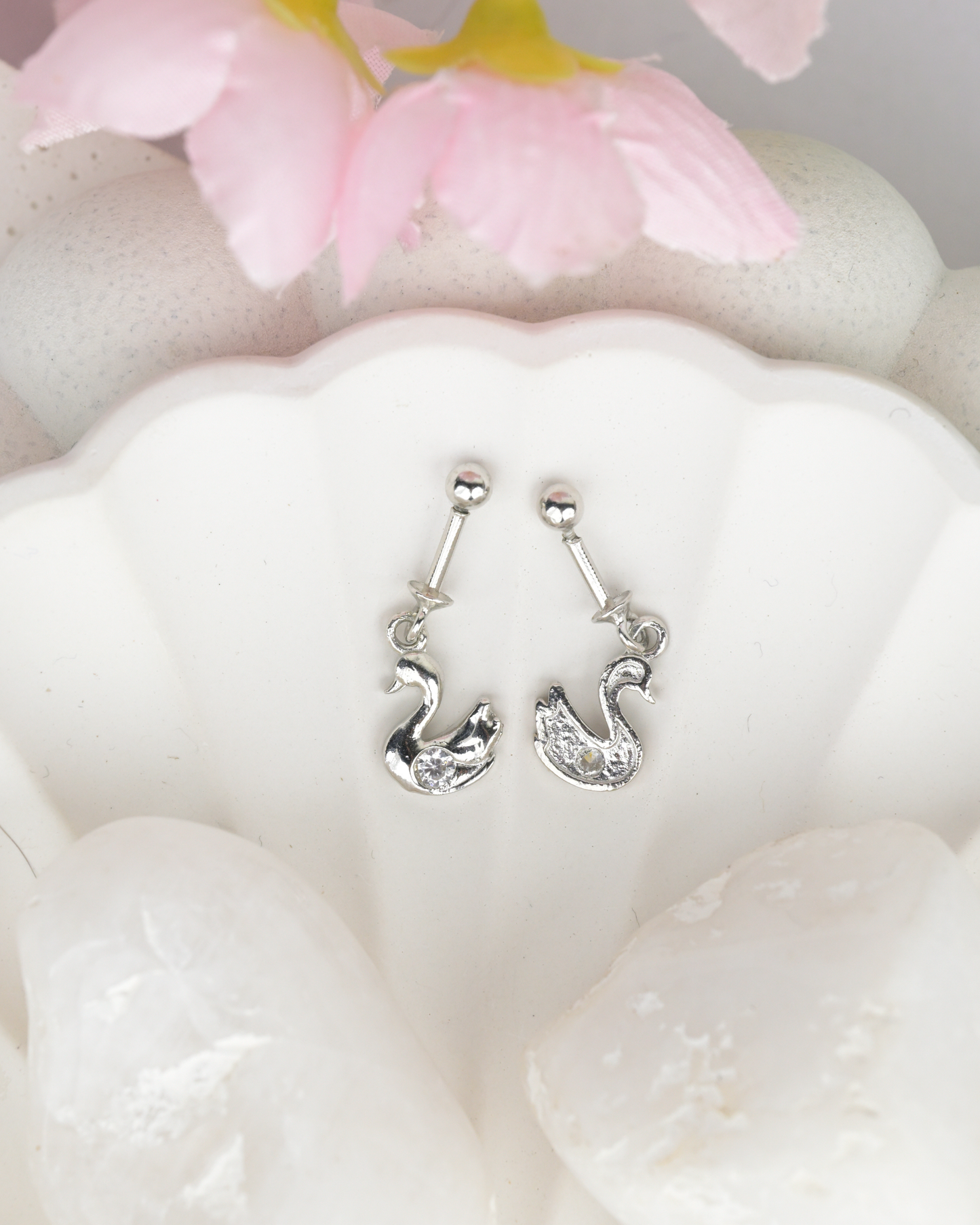 Swan Drop Bugdi Earrings