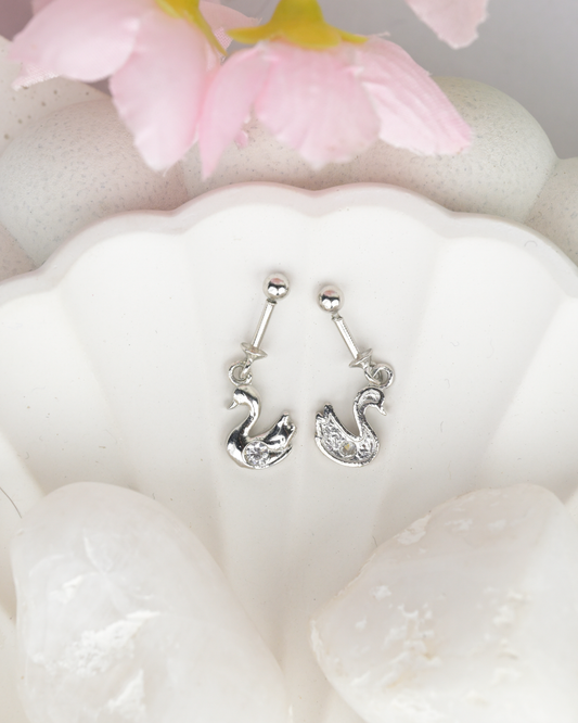 Swan Drop Bugdi Earrings