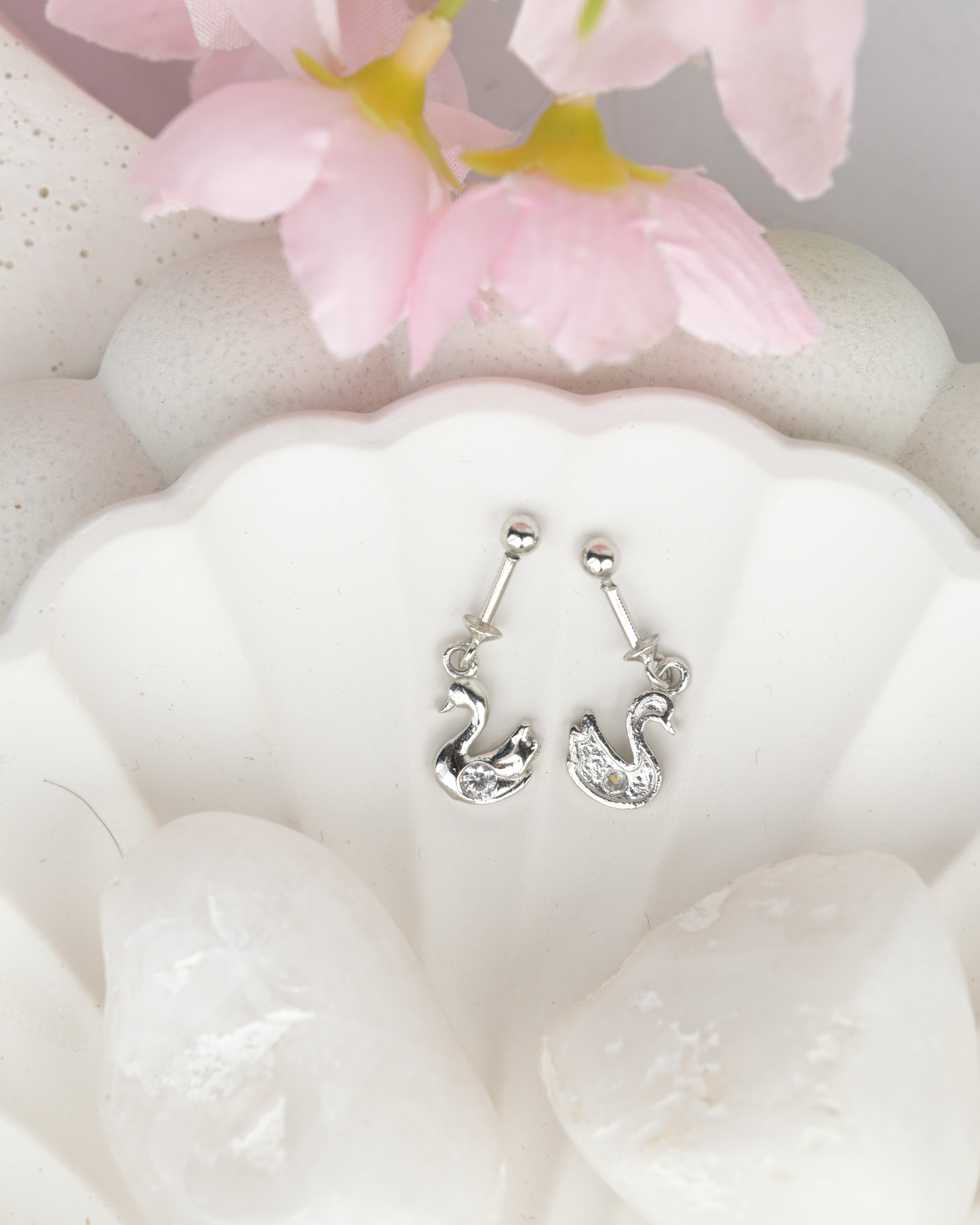 Swan Drop Bugdi Earrings