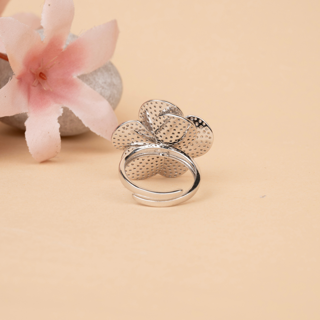 Dreamy Floral ring