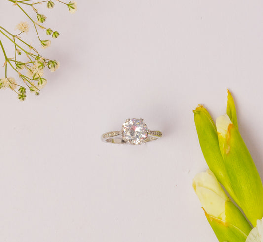 Diamond Stone Sliver Ring