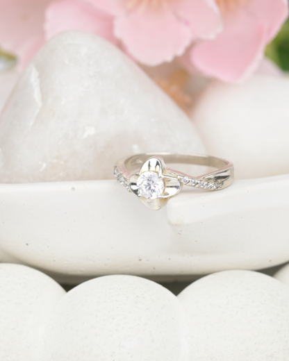 Flora Glow Crystal Ring