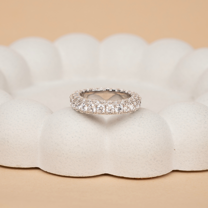 Clairé band ring