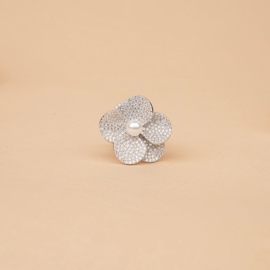 Dreamy Floral ring