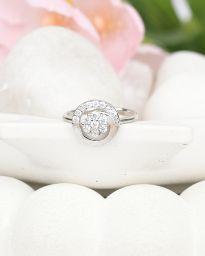 Twist Glow Crystal Ring