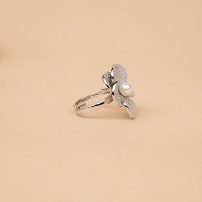 Dreamy Floral ring