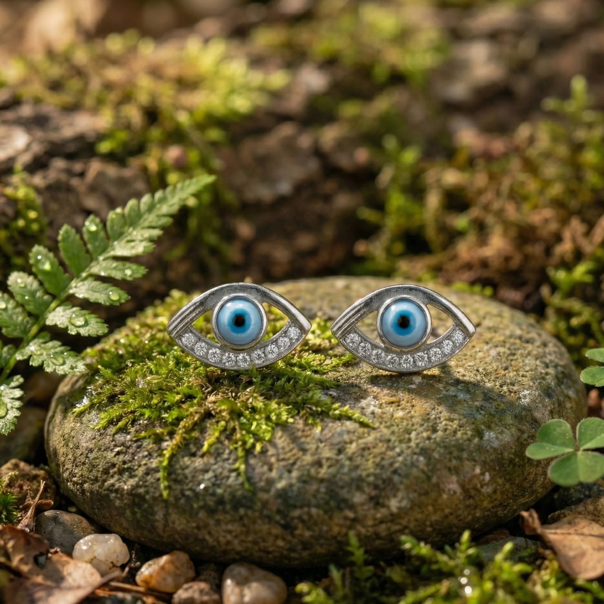 Blue Eye Studs - Silvinity