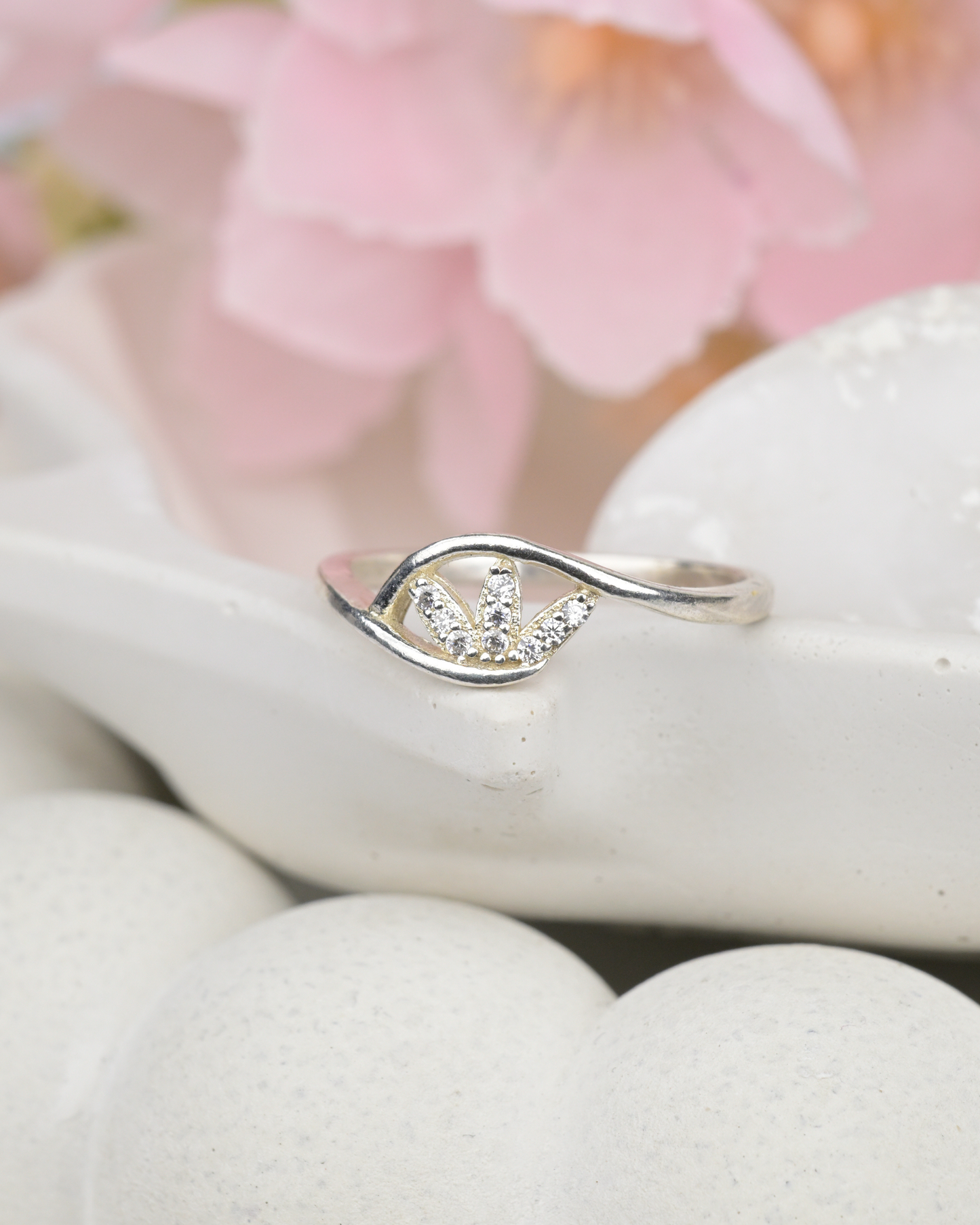 Wave Glow Crystal Ring