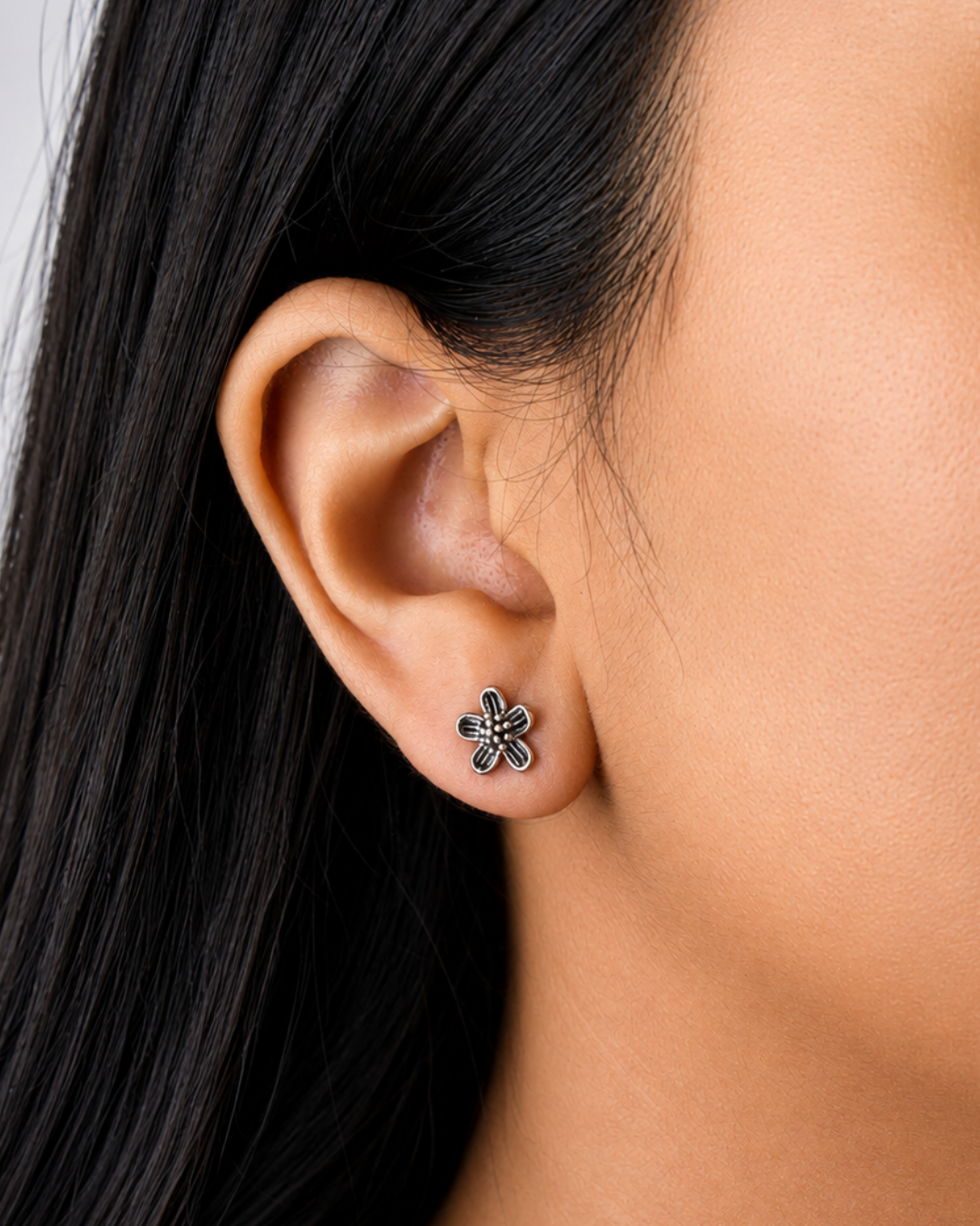 Daisy Bloom Stud Earrings | 92.5 Sterling Silver