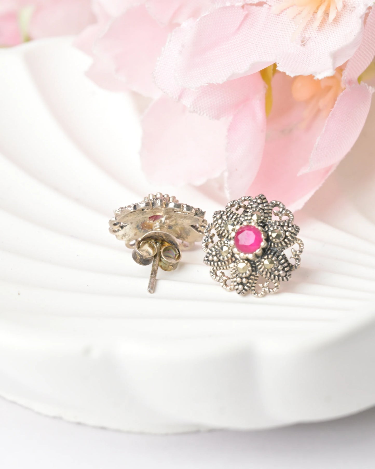 Bloom Vintage Stud Earrings - earring