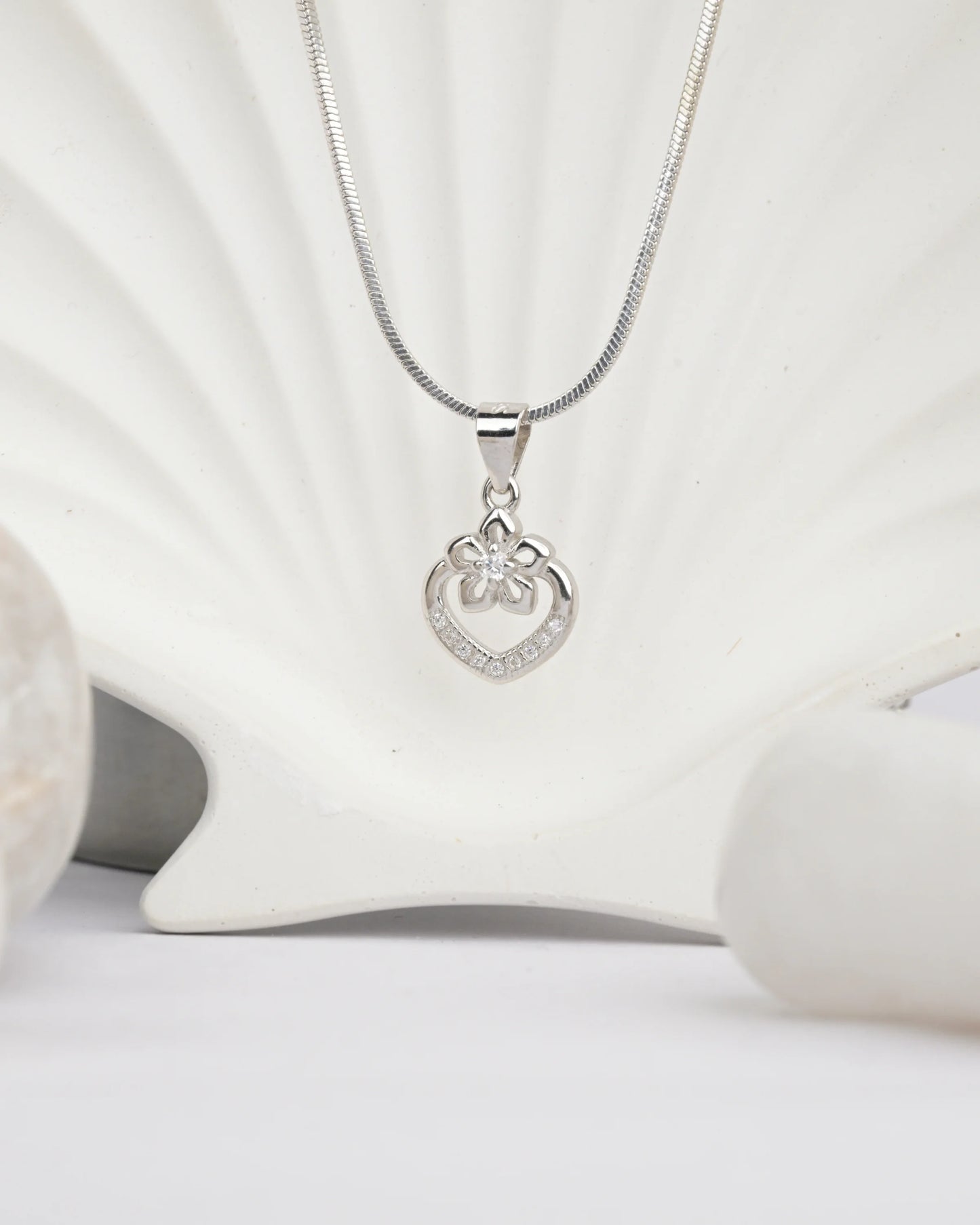 Blooming Heart Pendant - Chain Pendant