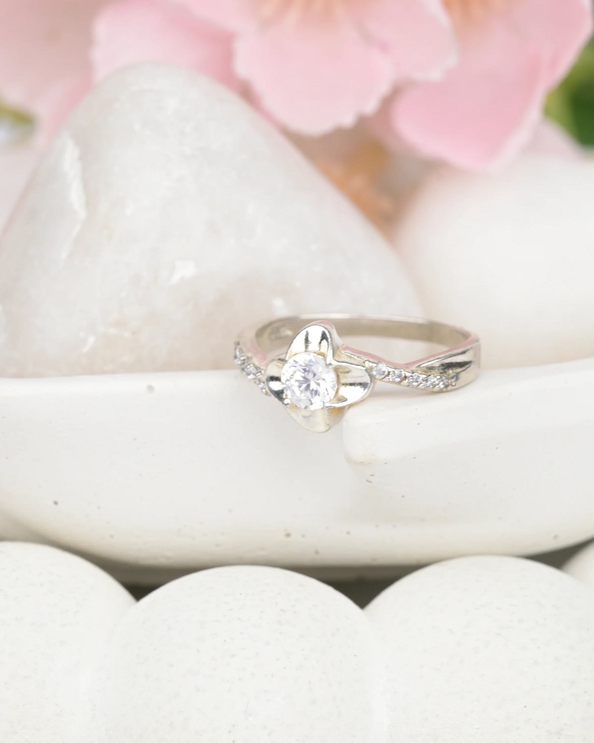 Flora Glow Crystal Ring - 13 - rings