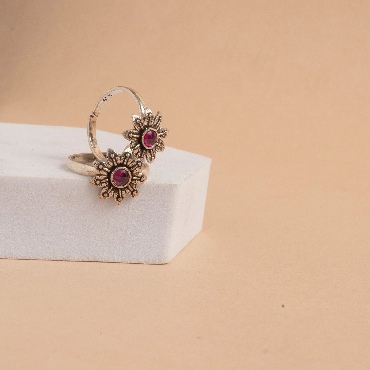 Floral Red Silver Toe Ring - Toe Rings
