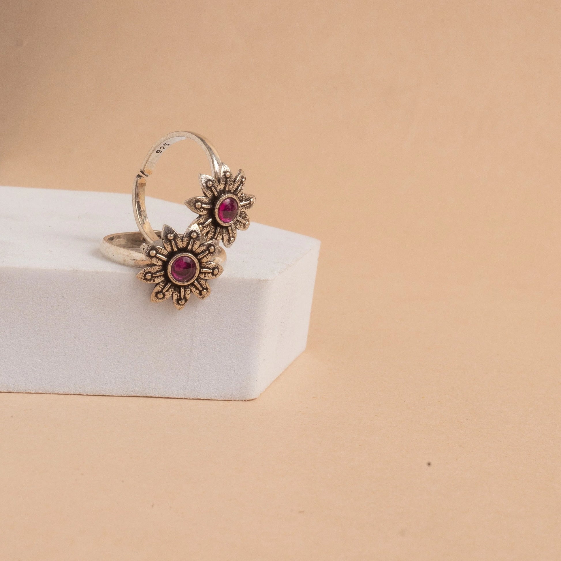 Floral Red Silver Toe Ring - Toe Rings
