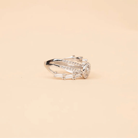 Glinting ring - 10 - rings