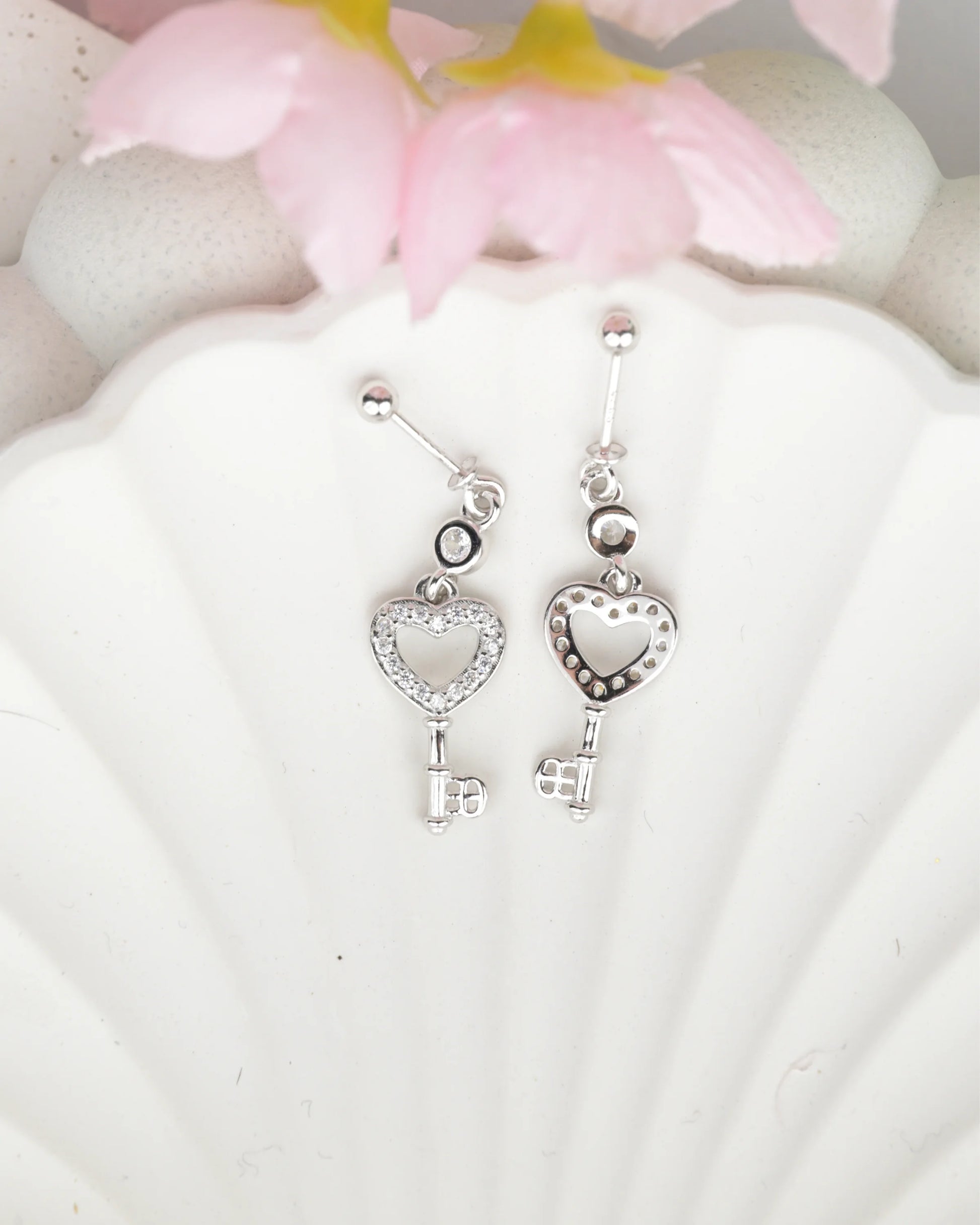 Heart Key Drop Bugdi Earring - earring