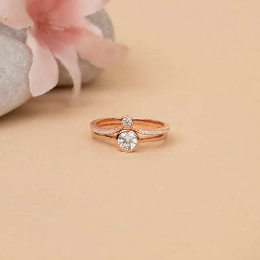 Solitaire raised ring - 10 - rings
