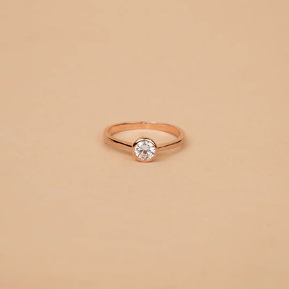 Solitaire raised ring - rings