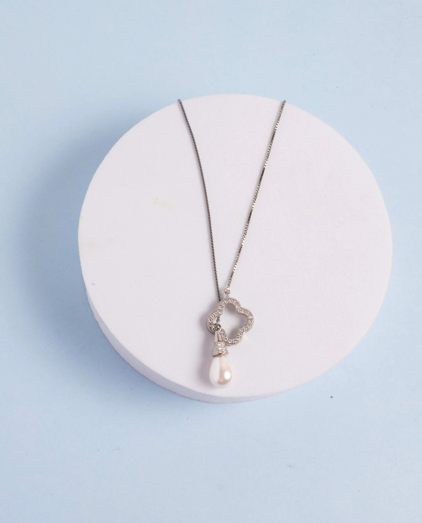 Stylish Silver Chain - Chain Pendant