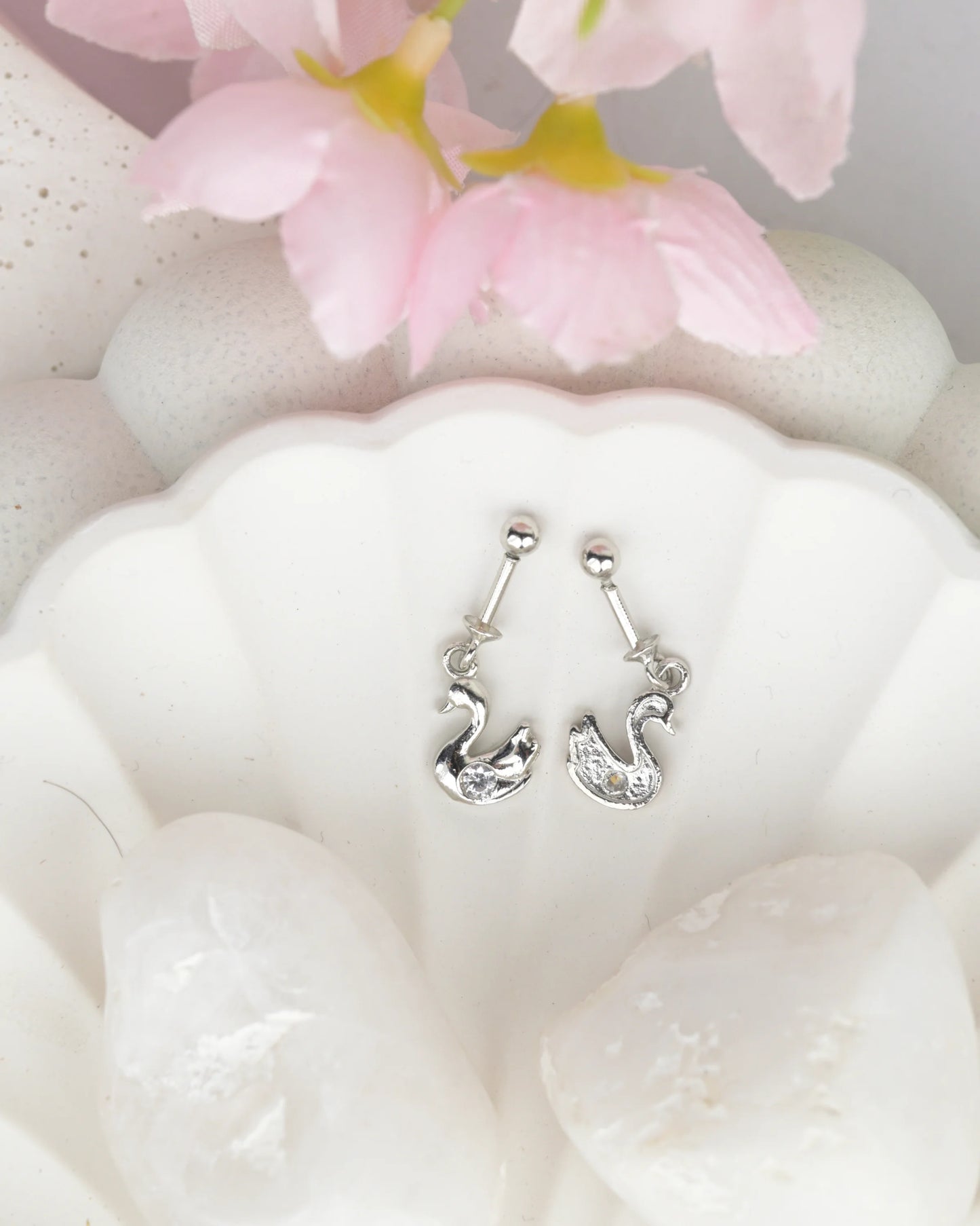 Swan Drop Bugdi Earrings - earring
