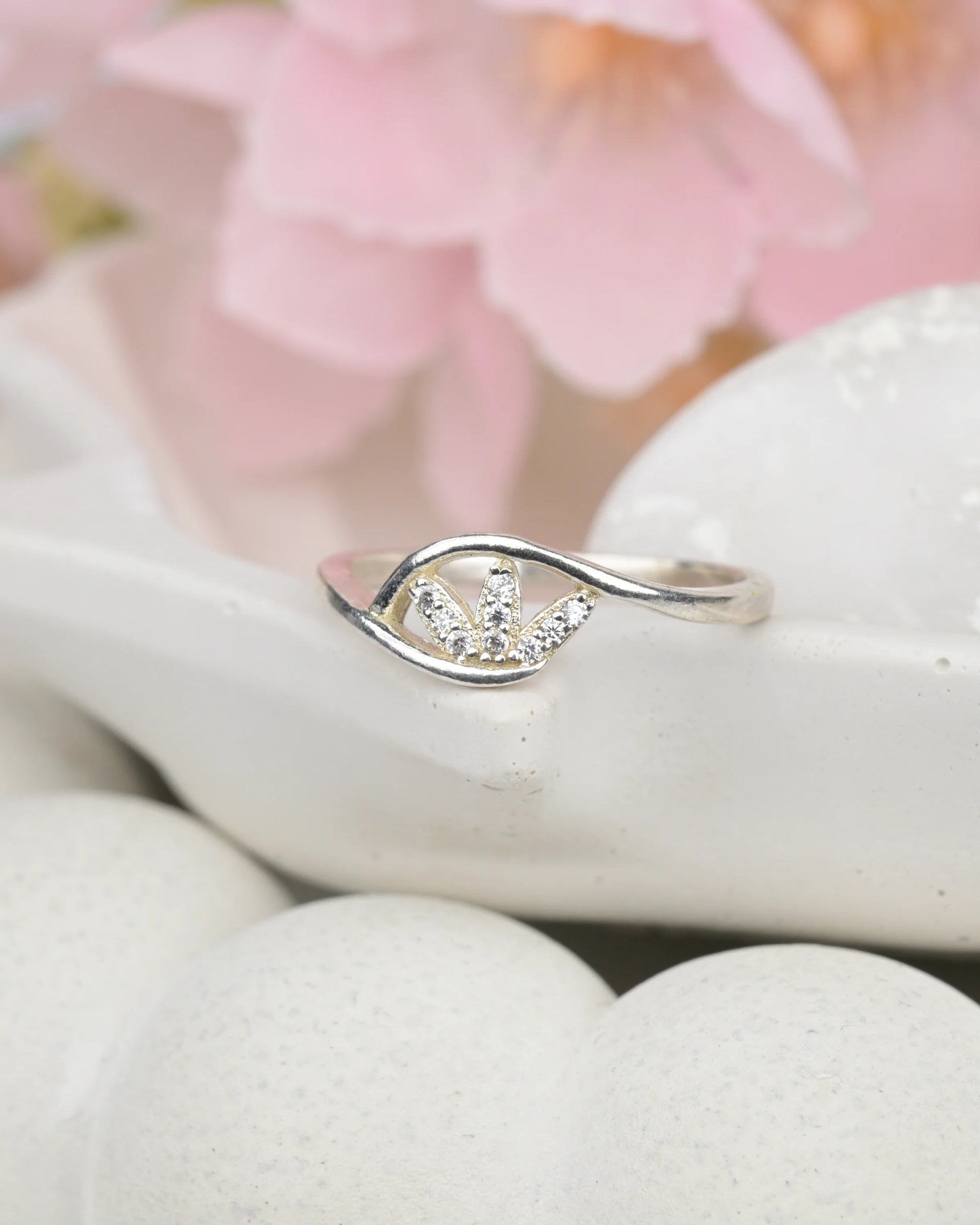 Wave Glow Crystal Ring - 9 - rings