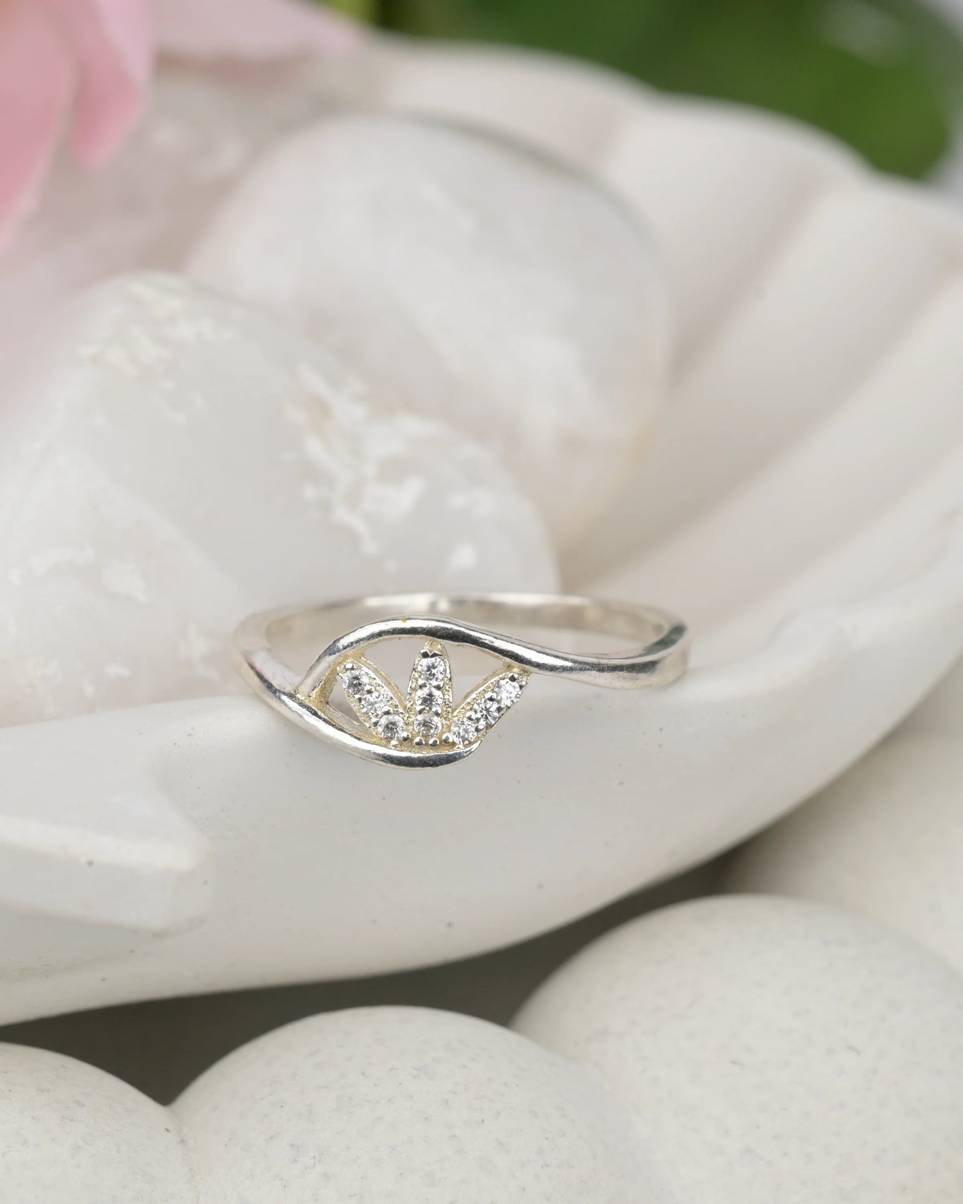 Wave Glow Crystal Ring - 9 - rings